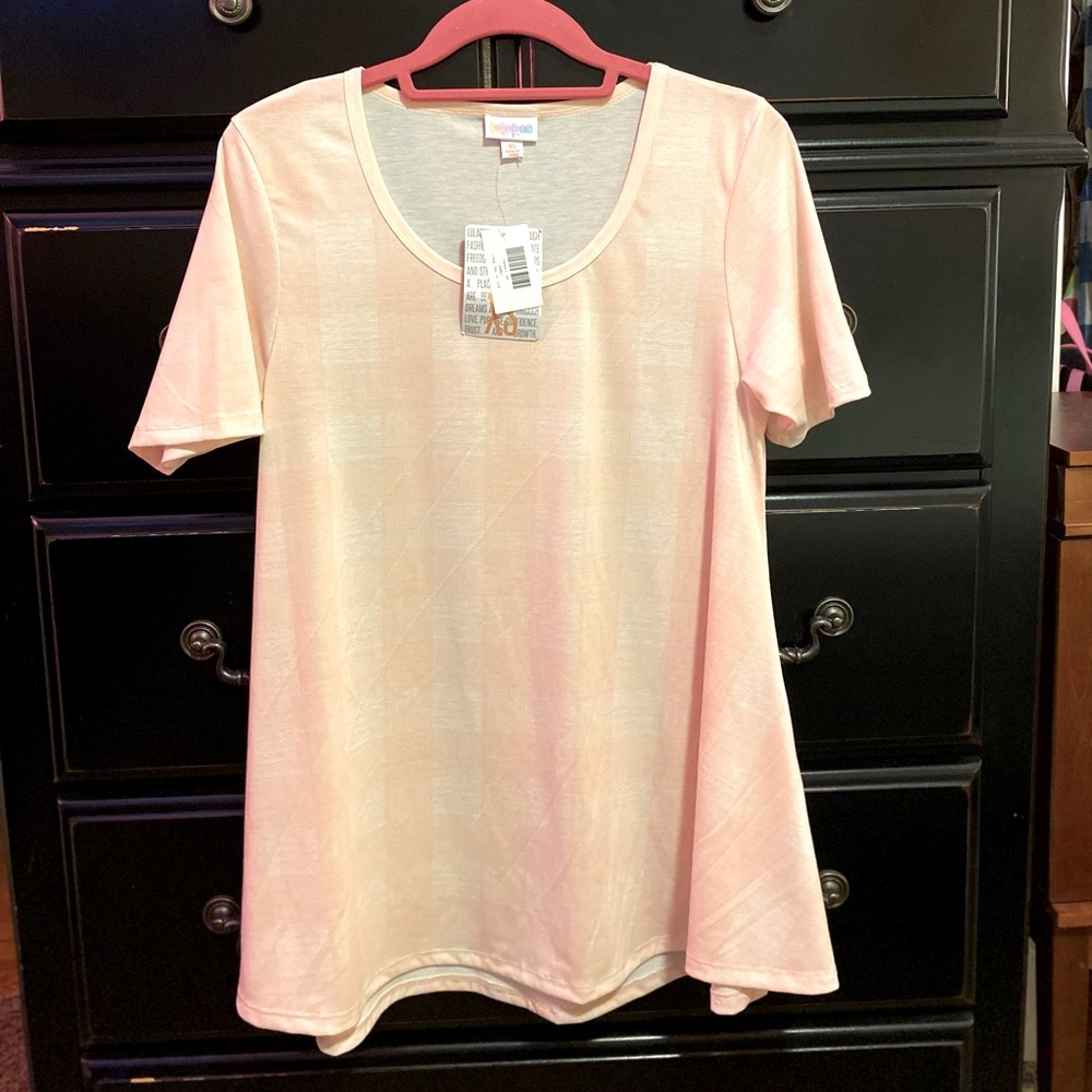 LuLaRoe Perfect Tee